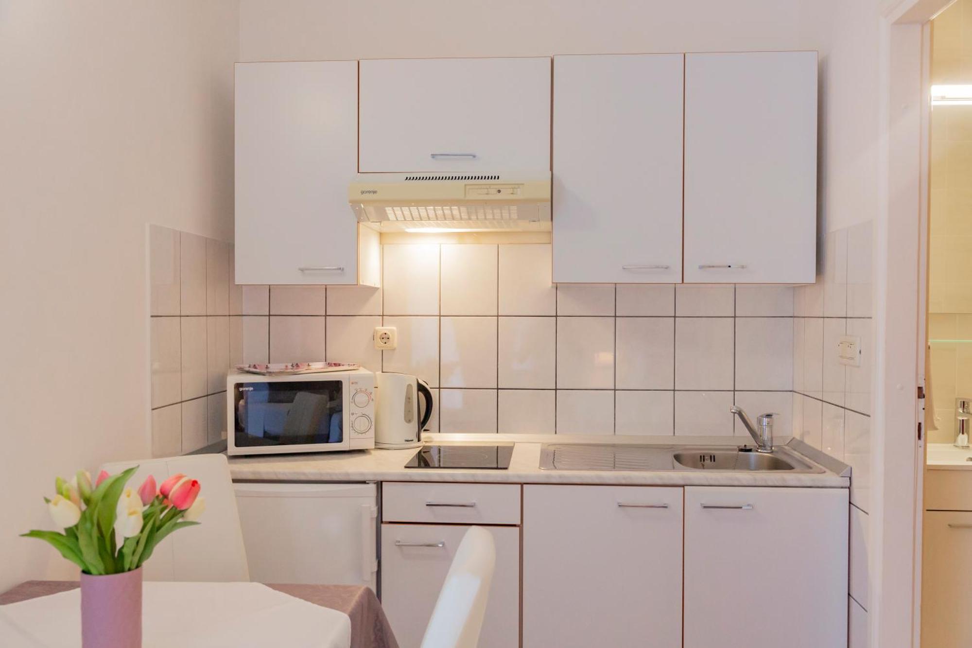 Baska Voda Apartments - Steps From The Beach, Free Parking, Central Location Esterno foto